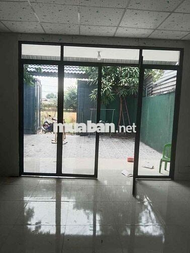 Nhà vườn sân rộng rãi, 8*20m 2pn gần ngã ba giồng. hẽm đường xtt12