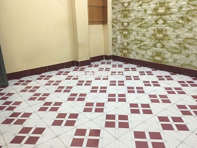 Phòng trọ ngay cổng xe lửa số 6, giá rẻ, wc riêng