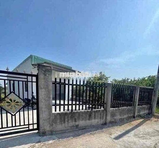 Cần bán căn nhà vườn gần khu công nghiệp