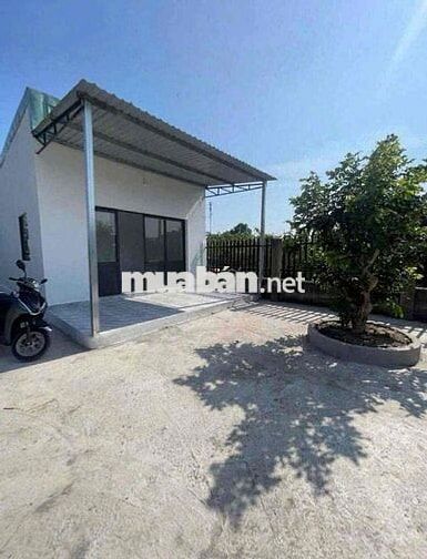 Cần bán căn nhà vườn gần khu công nghiệp