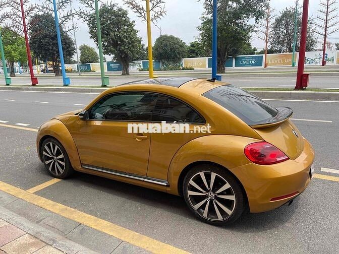 Volkswagen Beetle màu Vàng