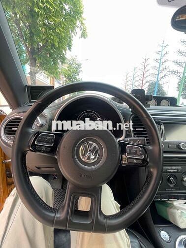 Volkswagen Beetle màu Vàng