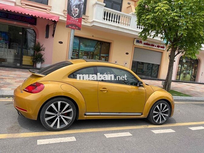 Volkswagen Beetle màu Vàng