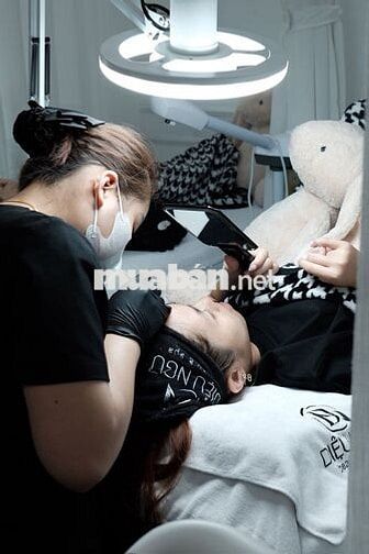 DIỆU NGỮ SPA TUYỂN KTV CÓ KN NẶN MỤN BẰNG TAY