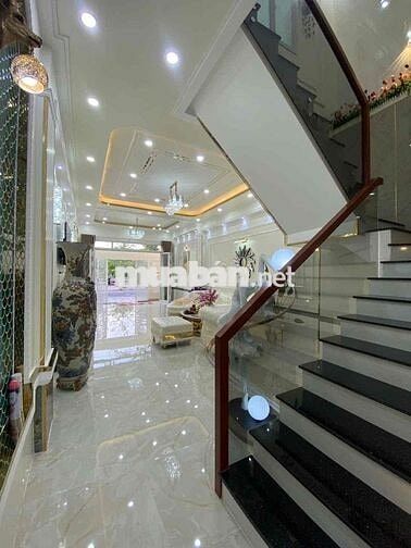 GIÁ: 3 ty 200 trieu ( thuế ai nấy đóng, bớt lộc ) NHÀ MỚI XÂY TẶNG FUL