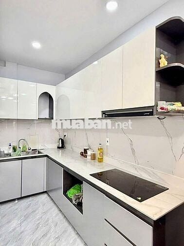 BÁN NHÀ GẤP VIP LÊ VĂN SỸ 38m2 2 LẦU ,2PN NHỈNH 5ty9 TL