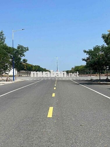 BÁN NHANH 3 lô đất liền kề trong KCN Becamex 212m2/550tr hợp đầu tư