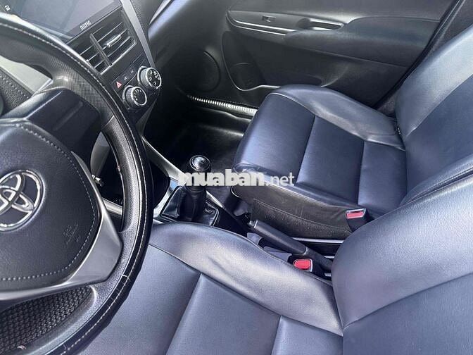 Toyota Vios màu Trắng