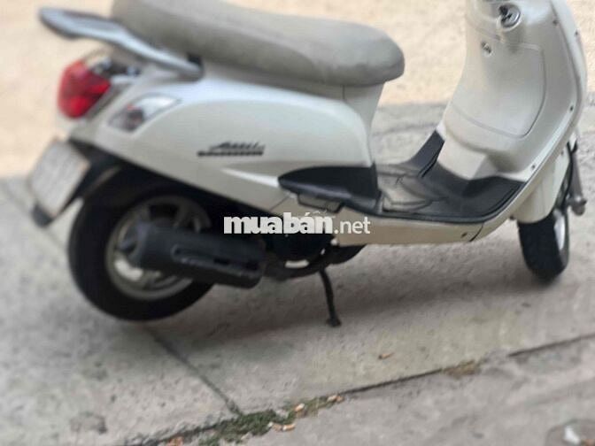 SYM Attila màu Trắng