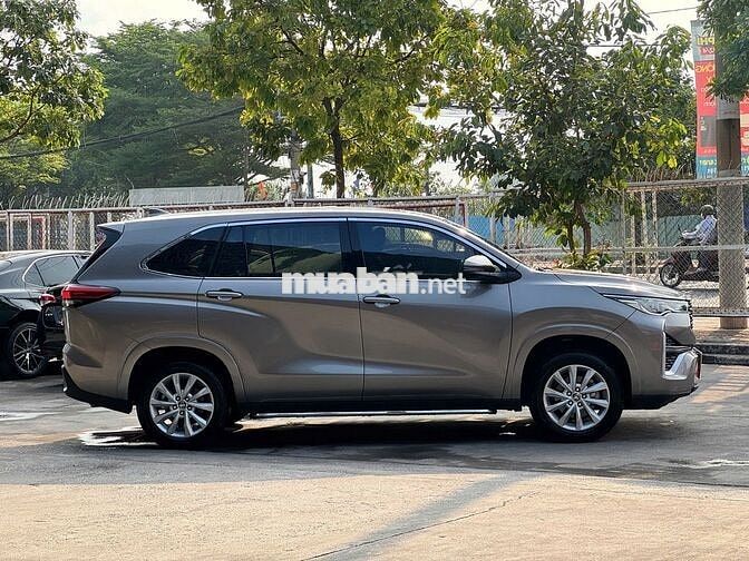 Innova Cross V 2025 - Siêu lướt 7.000 Km - Giá TL