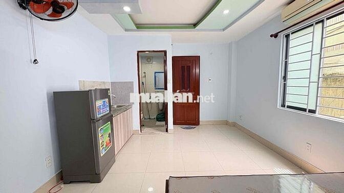 CHÍNH CHỦ CHO THUÊ STUDIO CỬA SỔ LỚN THANG MÁY HẦM XE FULL NT QUẬN 1