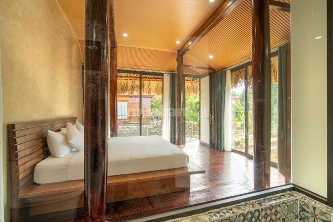 BÁN VILLA 4.000m² 882m2 đất ở –gồm  15 PHÒNG RIÊNG – TẠI ĐÀ NẴNG
