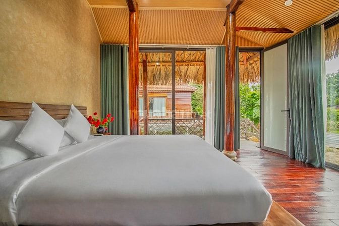 BÁN VILLA 4.000m² 882m2 đất ở –gồm  15 PHÒNG RIÊNG – TẠI ĐÀ NẴNG