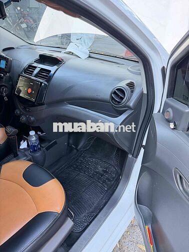 Chevrolet Spark Van Trắng Tự động