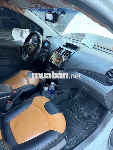 Chevrolet Spark Van Trắng Tự động