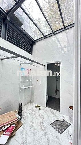 cho thuê nhà mới tinh sát ngã 5 vl thuận tiện đi lại giá rẻ vào ở ngay