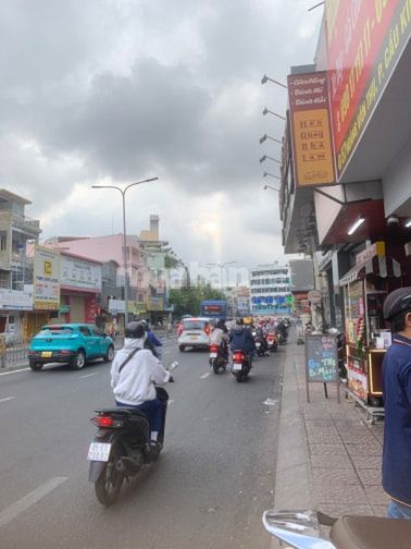 Bán gấp nhà MẶT TIỀN giá sốc, chỉ 13 tỷ Hoàng Văn Thụ, Phú Nhuận