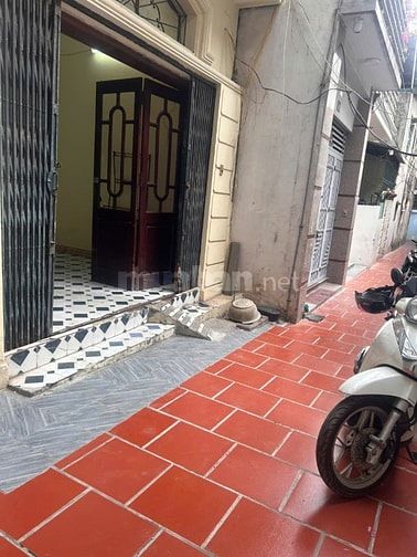 Cho thuê nhà riêng , gần chợ trường hoc phố Tam  Trinh ngã ba Lĩnh Nam