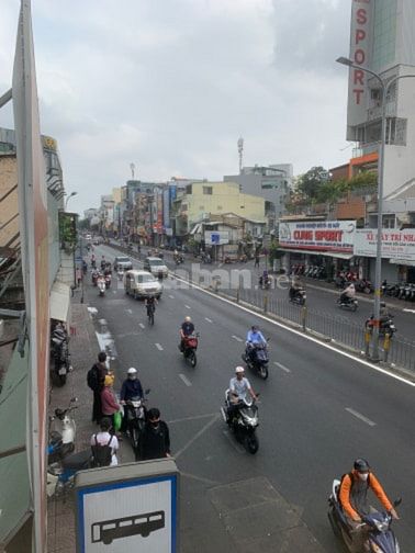 Bán gấp nhà MẶT TIỀN giá sốc, chỉ 13 tỷ Hoàng Văn Thụ, Phú Nhuận