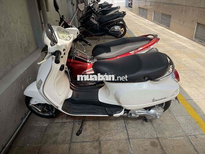 Piaggio Vespa LX 150 2009 Trắng