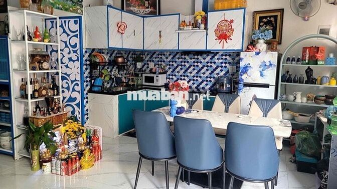 Bán Nhà đường Núi Thành gần Pháo hoa, Toà Tháp đôi