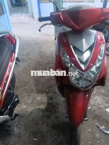 Yamaha Luvias Ultimo Đỏ xe máy zin, áo xin theo xe