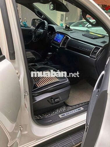 Ford Everest bản Titanium full 2 cầu SX 2019