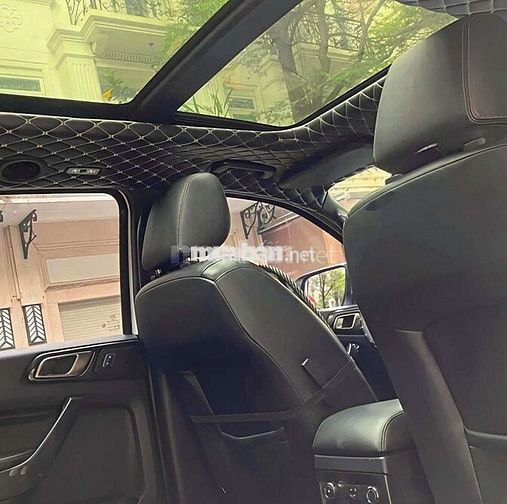 Ford Everest bản Titanium full 2 cầu SX 2019