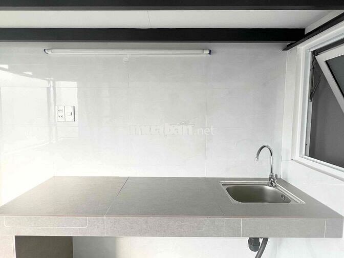Phòng Ban Công Riêng, Mới, sạch, Đẹp Gần Chợ Thủ Đức