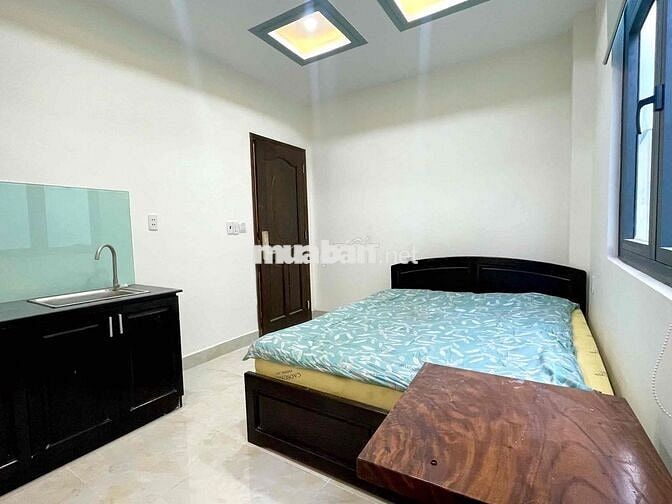 STUDIO CỬA SỔ TRỜI FULL NỘI THẤT SIÊU ĐẸP - 15P QUA CẦU CHÀ VÀ Q5