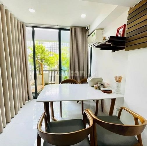 [QUẬN 3] Nhà Phố 5 Tầng –Ngang 4m Nở Hậu –Gần Chợ Bàn Cờ– Chỉ 11.9 Tỷ