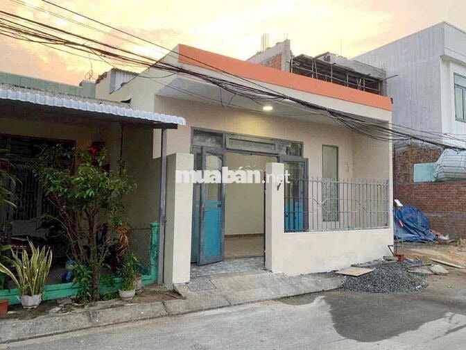 nhà bình kỳ hoá quý ngũ hành sơn