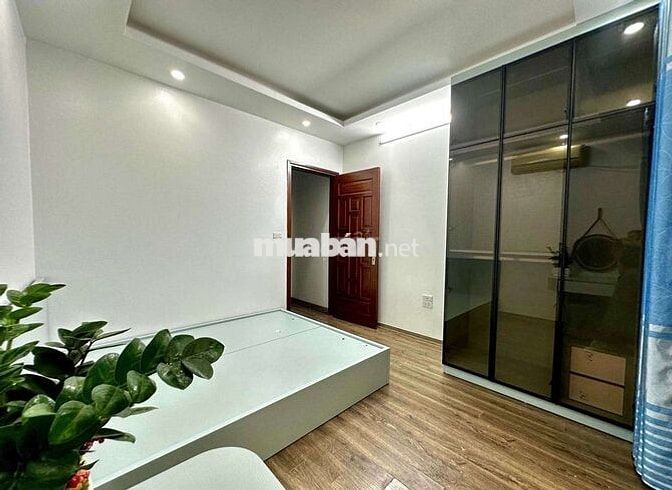 Chính chủ gửi bán Nhà đẹp 5 tầng 44m lô góc Quang Trung Hà Đông đủ đồ