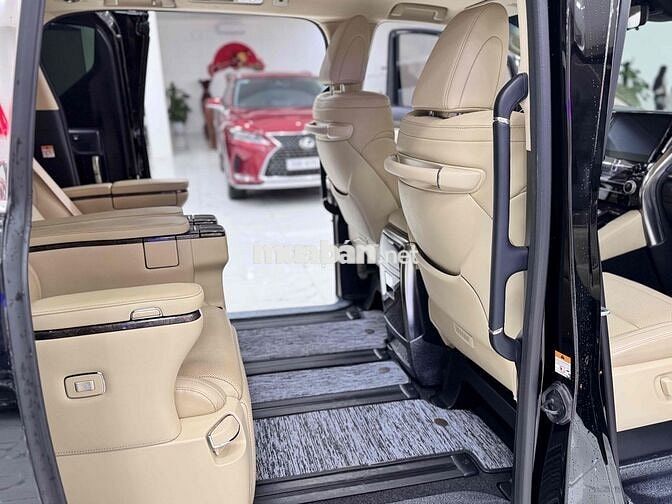 Toyota Alphard Executive Lounge 2022 Đen