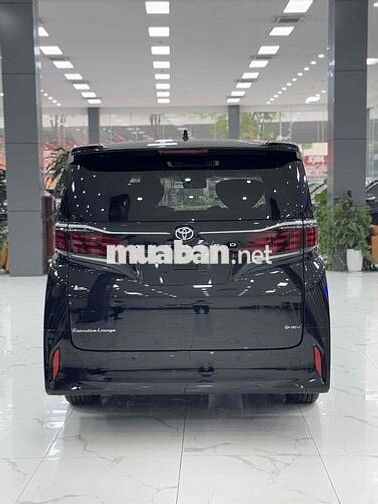 Toyota Alphard HEV 2026 Giao Ngay