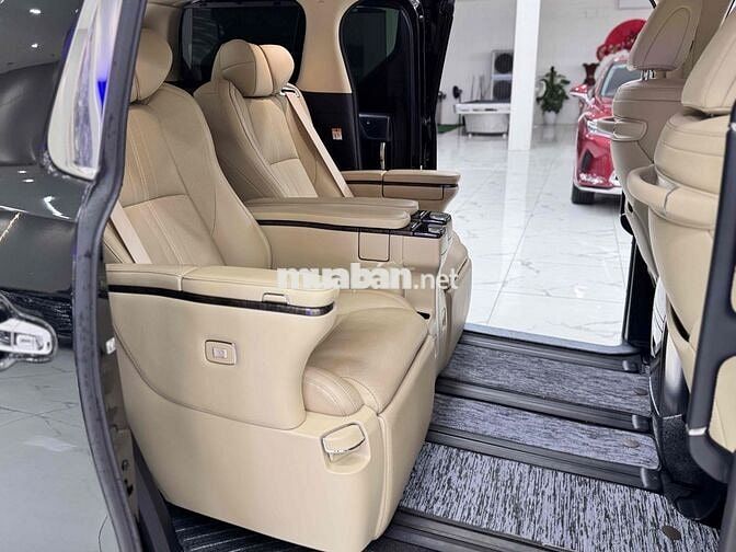 Toyota Alphard Executive Lounge 2022 Đen