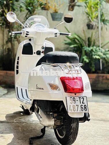Piaggio Vespa GTS 125CC 2015 Trắng