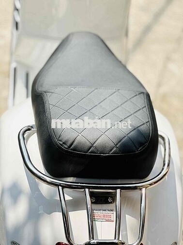 Piaggio Vespa GTS 125CC 2015 Trắng