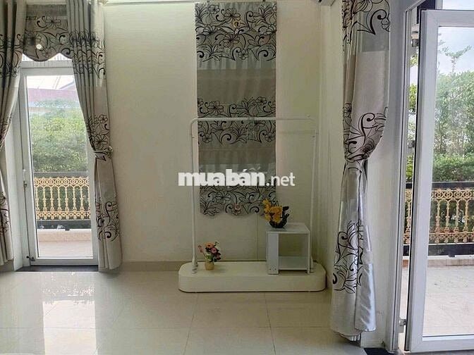 Cho thuê nhà 3 tầng 5pn Đường Dương Đình Nghệ gần biển