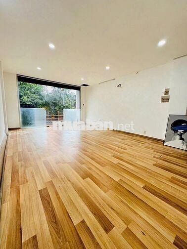 NHÀ ĐẸP GIÁ TỐT - 32B Đặng Văn Ngữ, P.10, Q.PN - DTSD 400m2 - Ngang 5m