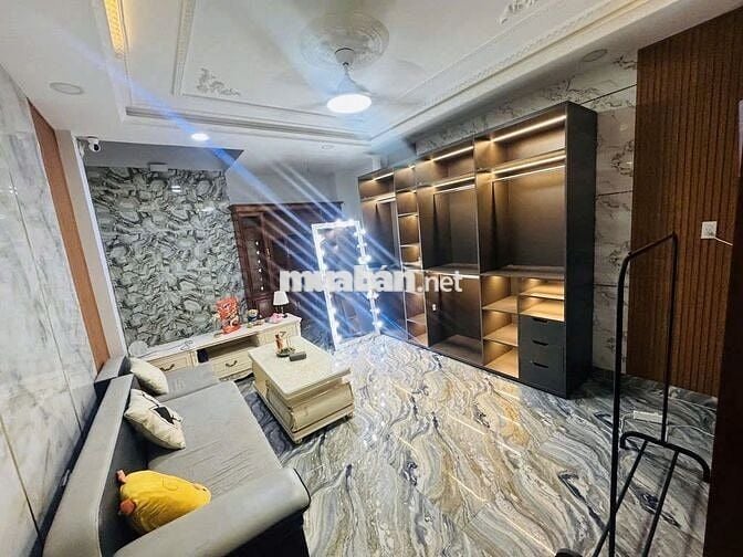 NHÀ ĐẸP HXH PHAN HUY ÍCH – FULL NỘI THẤT .1 TRỆT 3 LẦU, 4PN-5WC .