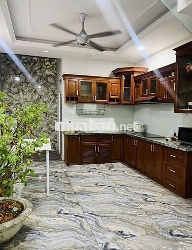 NHÀ ĐẸP HXH PHAN HUY ÍCH – FULL NỘI THẤT .1 TRỆT 3 LẦU, 4PN-5WC .