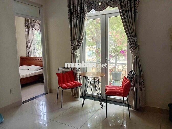 Cho thuê nhà 3 tầng 5pn Đường Dương Đình Nghệ gần biển