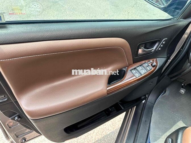 Toyota Sienna Limited 3.5 2015