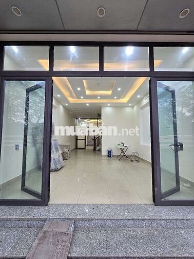 CHỈ TỪ 17.9TR/THÁNG - SỞ HỮU MBKD VIEW HỒ, MẶT TIỀN 5M, XE TẢI ĐỖ CỬA