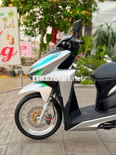 Honda Vario 150cc Bạc Mới