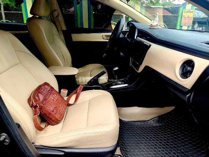 Bán rẻ Toyota ALTIS 2020 bản Full 1.8G máy số Zin hết rất đẹp như mới!