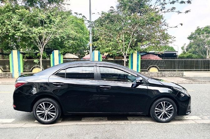 Bán rẻ Toyota ALTIS 2020 bản Full 1.8G máy số Zin hết rất đẹp như mới!