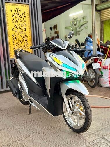 Honda Vario 150cc Bạc Mới