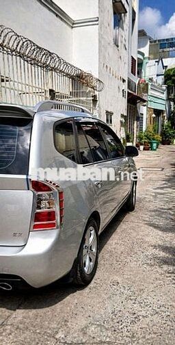 Kia Carens 2.0 MT, 2015 màu Bạc